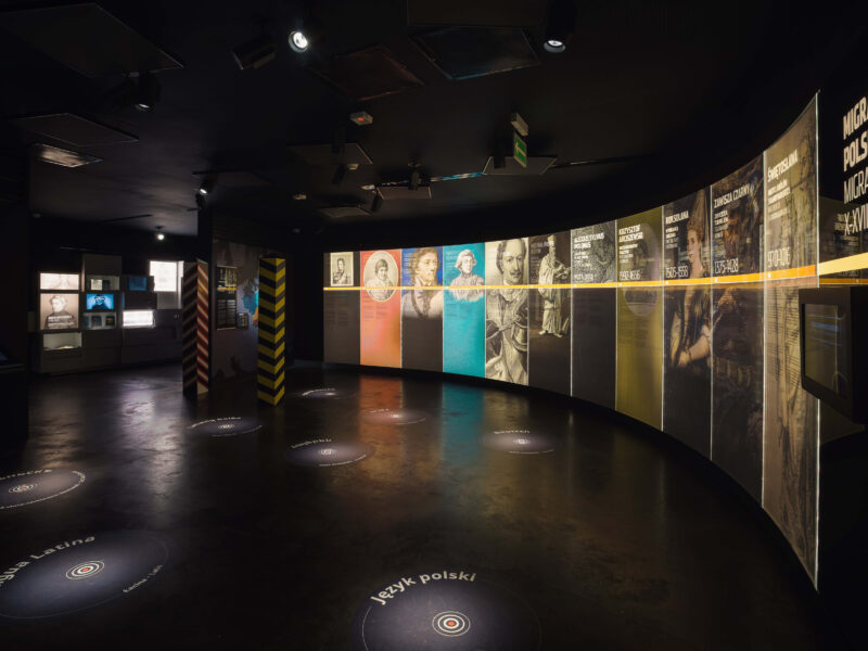 Muzeum Emigracji Gdynia, realizacja AplusV,  zdjęcie 23
