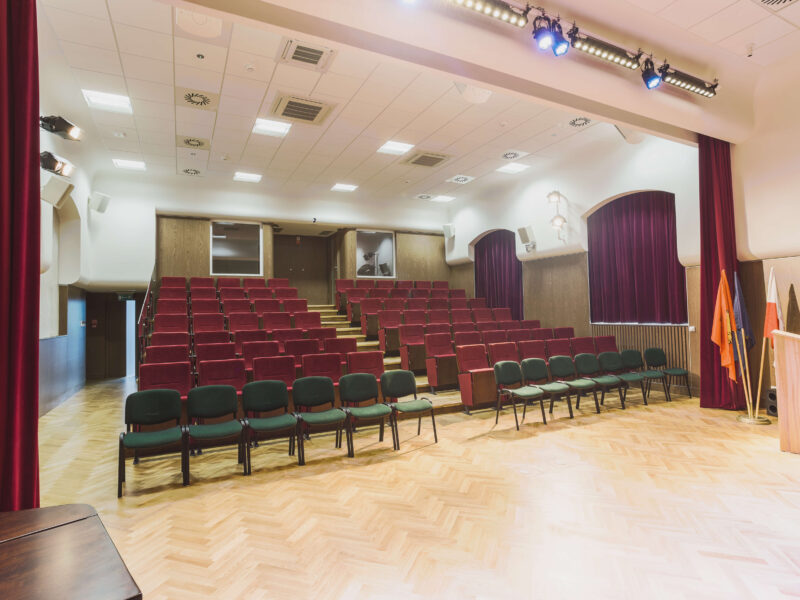 Sala wielofunkcyjna w Noworudzkiej Agencji Rozwoju Regionalnego, zdjęcie 7