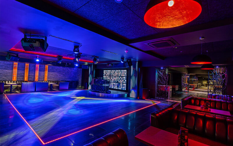 Restauracja, Bar, Klub muzyczny, VIP Room