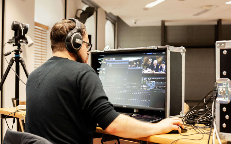Systemy rejestracji spotkań i streamingu online