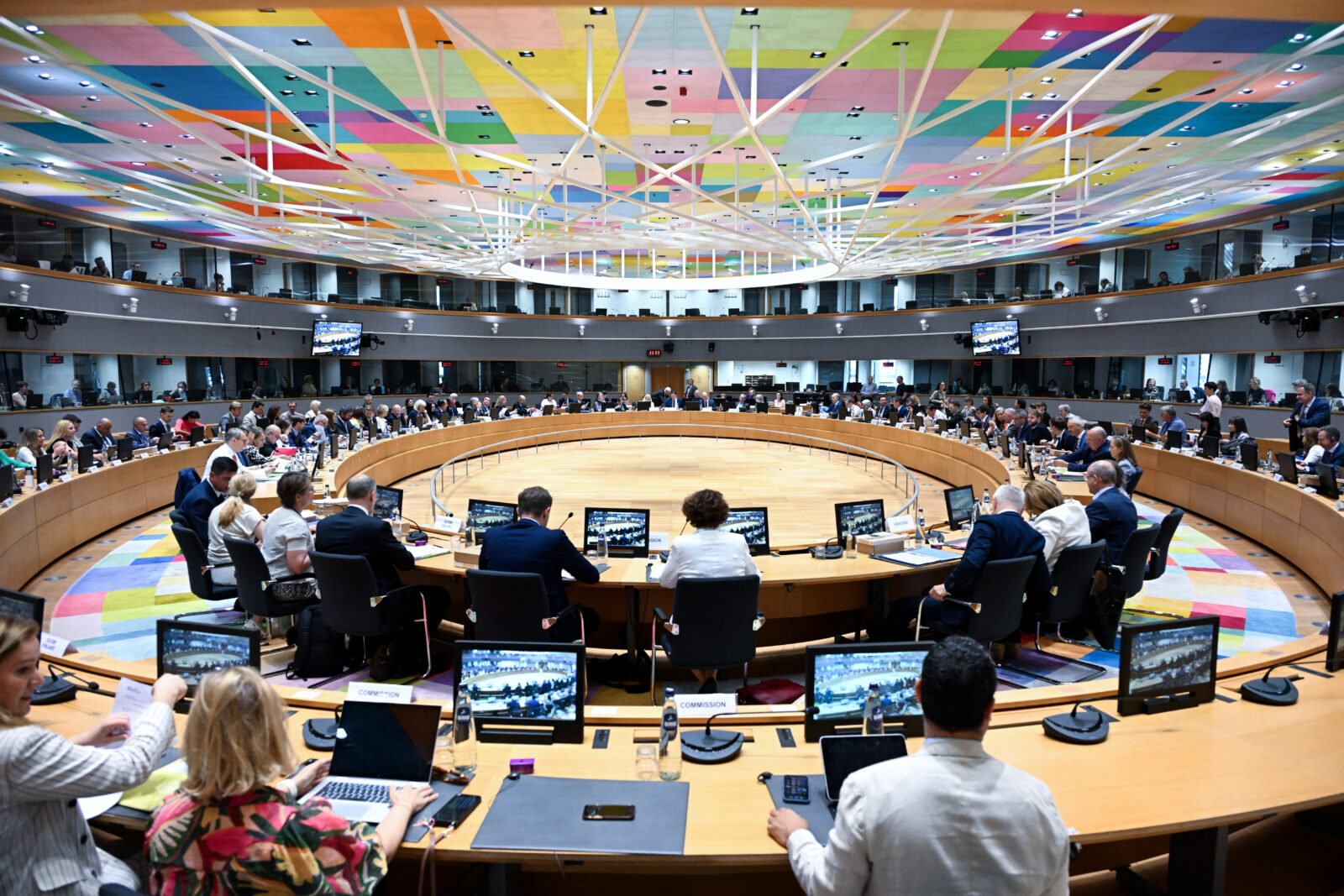 Sukces modernizacji sali konferencyjnej Rady Europejskiej w budynku Europa w Brukseli