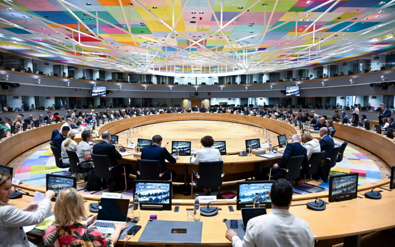 Sukces modernizacji sali konferencyjnej Rady Europejskiej w budynku Europa w Brukseli