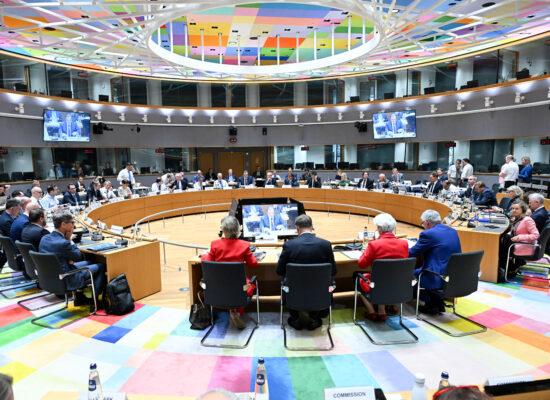 Sukces modernizacji sali konferencyjnej Rady Europejskiej w budynku Europa w Brukseli